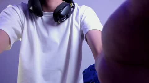 khozler_ online show from 02/14/25, 08:52