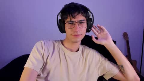 khozler_ online show from 02/15/25, 06:33