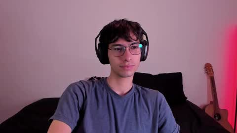 khozler_ online show from 02/22/25, 06:06