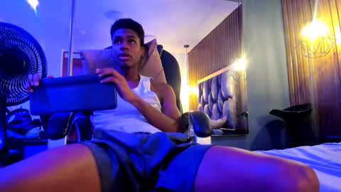 Kris Evans online show from 02/12/26, 08:04