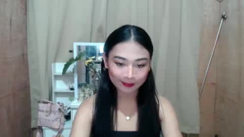 Kiana online show from 10/09/25, 08:23