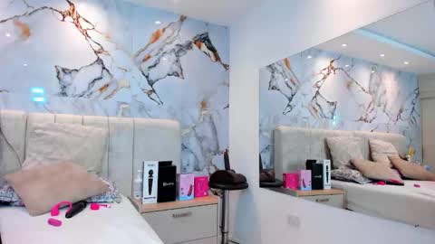    N         M online show from 02/04/26, 02:06