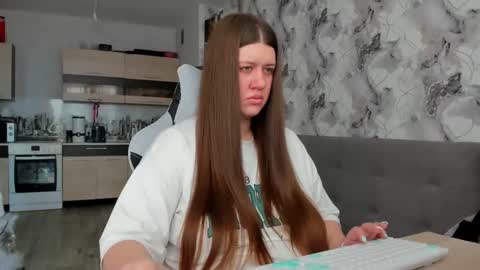 kianna_dior_ online show from 01/11/26, 07:02