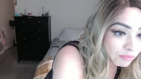 kiannaluv online show from 12/31/24, 02:40