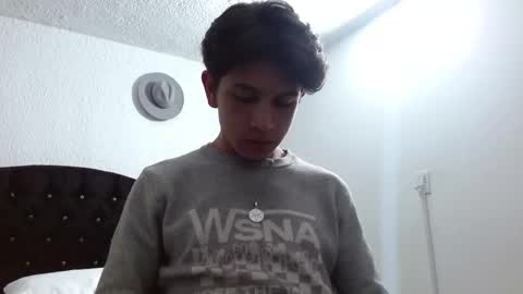Snapshot of kianryu chatting on 09/28/25, 12:38 Adrian  Chlloe online show from 09/28/25, 12:38
