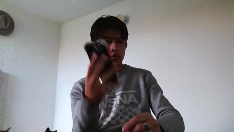 Snapshot of kianryu chatting on 09/28/25, 10:37 Adrian  Chlloe online show from 09/28/25, 10:37
