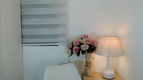 i love bella online show from 12/16/24, 02:15