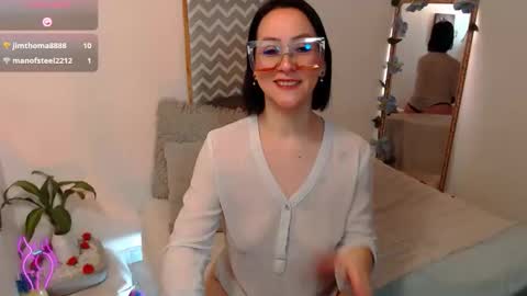 Kiara Bermont online show from 10/18/25, 04:19