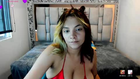Snapshot of kiara_cruz__ chatting on 06/03/26, 07:41 kiara Cruz online show from 06/03/26, 07:41