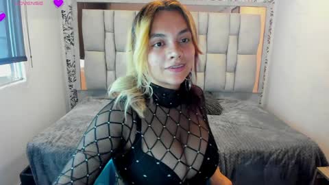Snapshot of kiara_cruz__ chatting on 06/08/26, 07:47 kiara Cruz online show from 06/08/26, 07:47
