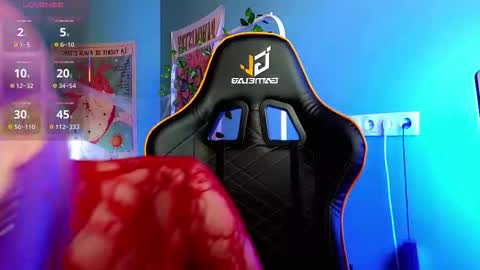 Kira online show from 10/28/25, 08:55