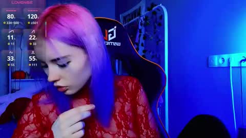 Kira online show from 10/30/25, 09:15