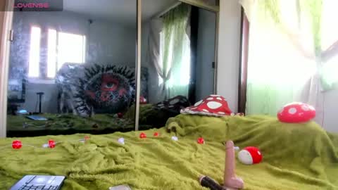 kiara_simos online show from 07/27/26, 08:49