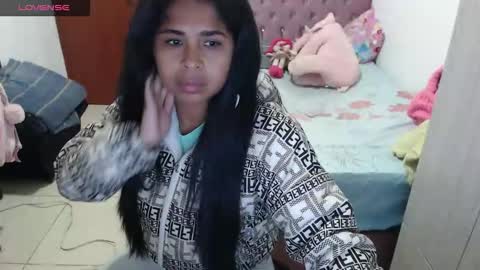Kiara online show from 10/14/25, 12:33