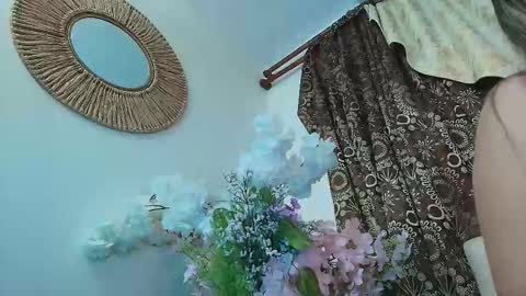 Snapshot of kiaraa88 chatting on 11/25/25, 11:10 Valery online show from 11/25/25, 11:10