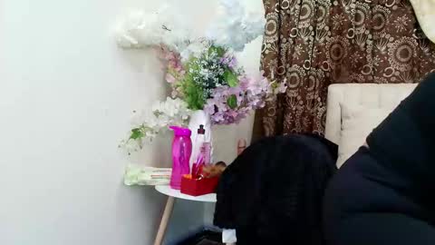 Snapshot of kiaraa88 chatting on 12/02/25, 12:21 Valery online show from 12/02/25, 12:21