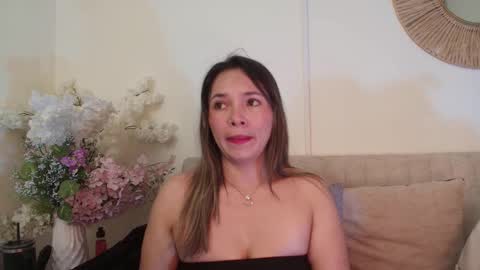 Snapshot of kiaraa88 chatting on 02/02/26, 11:31 Valery online show from 02/02/26, 11:31