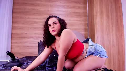 kiaralopez_ online show from 06/03/26, 02:58