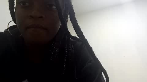 kiaraowens online show from 05/18/26, 09:37