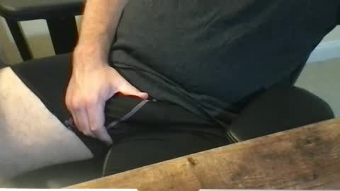 Snapshot of kickboxer04 chatting on 10/24/25, 12:30 kickboxer04 online show from 10/24/25, 12:30