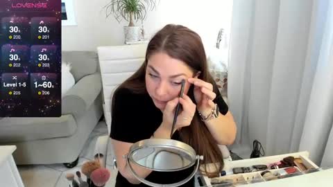 Snapshot of kierareines chatting on 01/11/25, 10:51 Kiera Reines online show from 01/11/25, 10:51