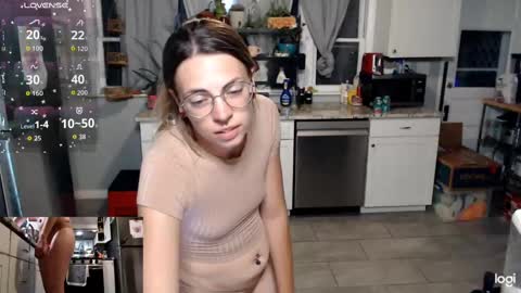 Snapshot of kierbearkisses chatting on 09/10/25, 04:34 Kiersten online show from 09/10/25, 04:34