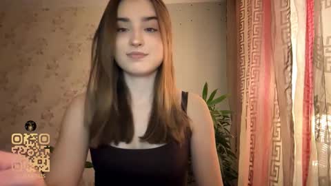 Ola my name is Lissa  Lets hit 10 Thumbs Up together   online show from 02/05/26, 08:02