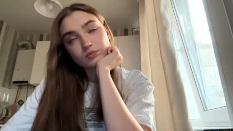 Ola my name is Lissa  Lets hit 10 Thumbs Up together   online show from 03/27/26, 02:50