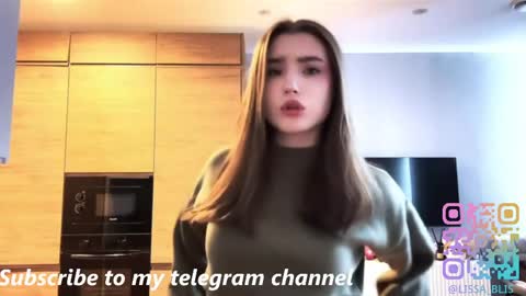 Ola my name is Lissa  Lets hit 10 Thumbs Up together   online show from 04/11/26, 12:09