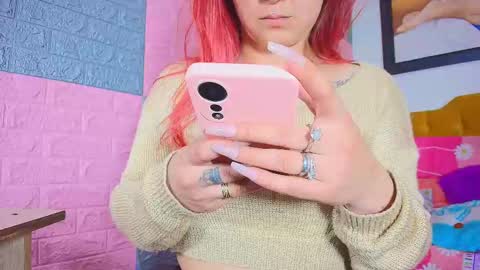 Snapshot of kiim_katta001 chatting on 01/12/25, 12:28 leidy online show from 01/12/25, 12:28