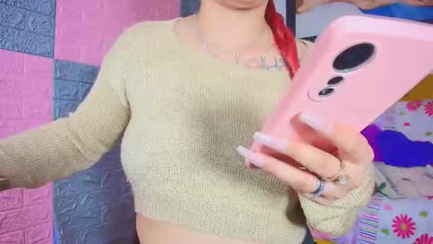 Snapshot of kiim_katta001 chatting on 01/12/25, 03:39 leidy online show from 01/12/25, 03:39