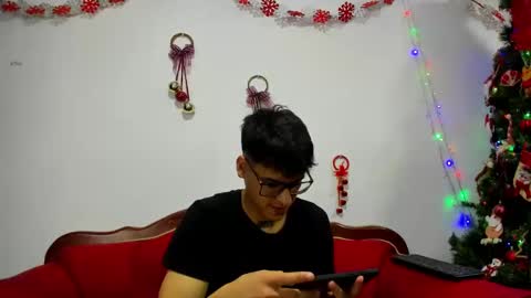 Snapshot of kiindred_ chatting on 01/11/25, 04:38 Koddy and Volddy online show from 01/11/25, 04:38