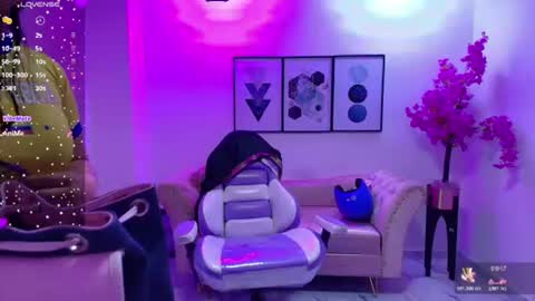 Kitty online show from 06/17/26, 12:29