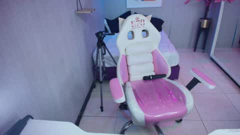 Snapshot of kiitty__meow chatting on 07/06/26, 03:03 Kitty online show from 07/06/26, 03:03