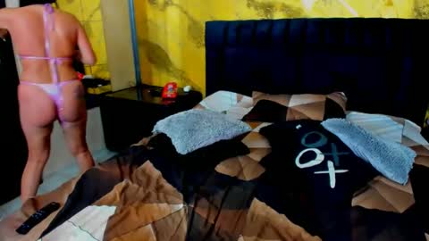 Snapshot of kikazxxx chatting on 03/11/25, 01:26 kikazxxx online show from 03/11/25, 01:26