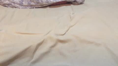 kiki3526 online show from 11/04/25, 05:56