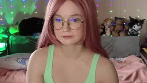 kiki_blue_eyes online show from 02/26/26, 06:45