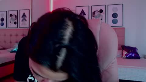 Snapshot of kiki_cams chatting on 01/16/26, 08:35 kIKI online show from 01/16/26, 08:35