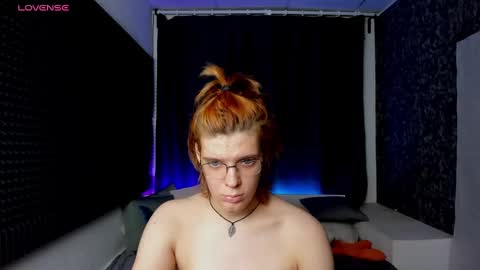 Kiki online show from 12/11/24, 01:49