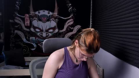 Kiki online show from 12/24/24, 05:55