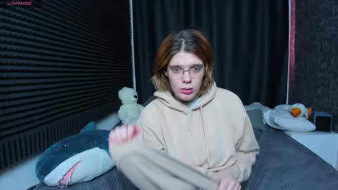 Kiki online show from 02/20/25, 10:16