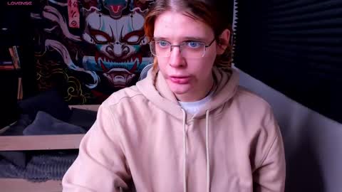 Kiki online show from 02/21/25, 10:39