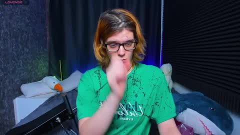 Kiki online show from 02/25/25, 10:15