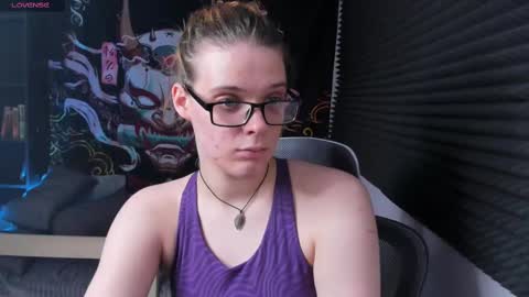 Kiki online show from 03/05/25, 02:12