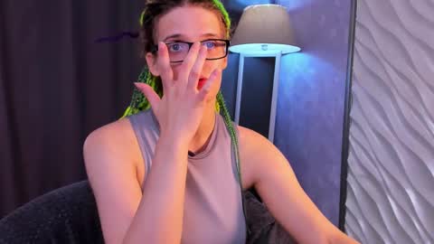 Kiki online show from 09/20/25, 10:05