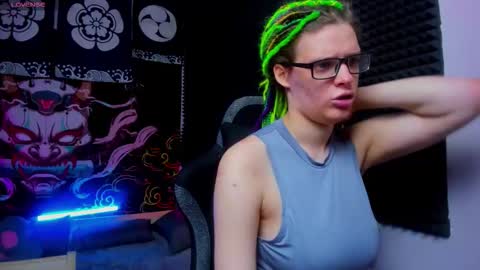 Kiki online show from 09/26/25, 09:57