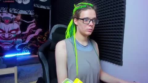 Kiki online show from 09/30/25, 09:58