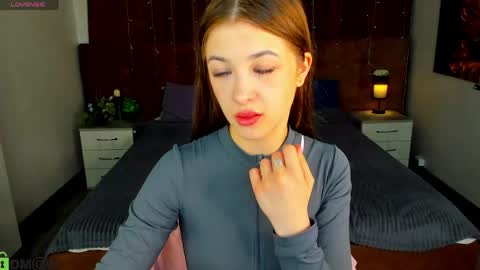 Kiki online show from 05/27/26, 01:02