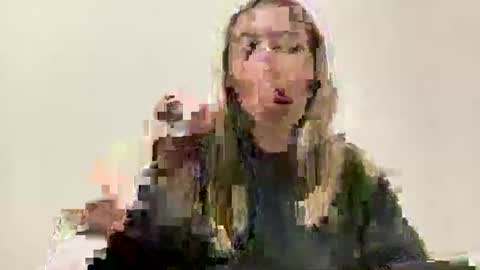 kikibae2 online show from 02/20/25, 12:08