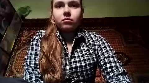 kikibang_ online show from 11/27/25, 08:27